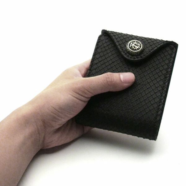レザーブランドS'FACTORY フラップ ショート ウォレット ブラックパイソン（ヘビ革） メンズ革財布