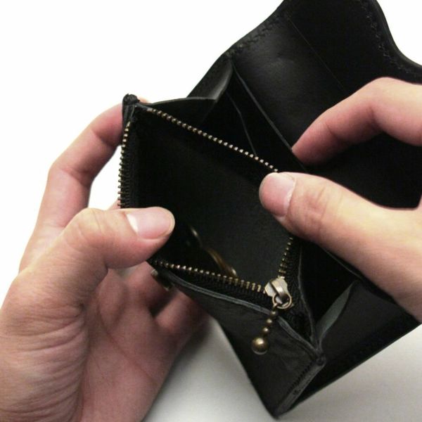 レザーブランドS'FACTORY スマート ショート ウォレット シャーク（サメ革） メンズ革財布