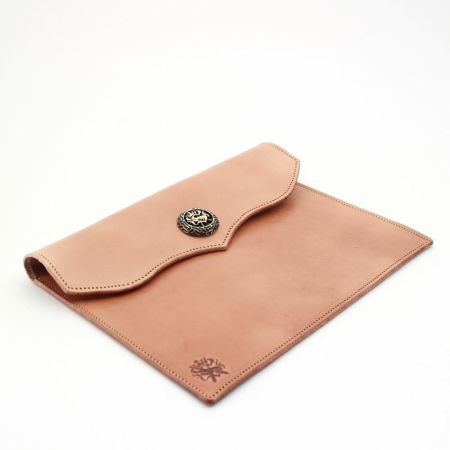 ドキュメントケース Mサイズ 栃木レザー ナチュラル（牛革）│メンズ革