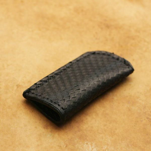 レザーブランドS'FACTORY ライターケース ブラックパイソン（ヘビ革）革小物 ライターカバー