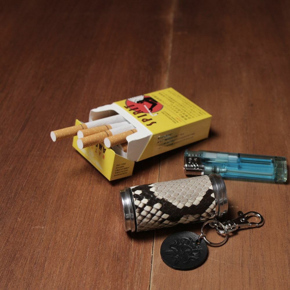 レザーブランドS'FACTORY 携帯灰皿 ヘビ革（パイソン）