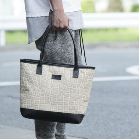 丸手トートバッグ 帆布 クロコダイル柄 アイボリー メンズ革小物通販 S Factory 丸手トートバッグ 帆布 クロコダイル柄 アイボリー メンズ革小物通販 S Factory