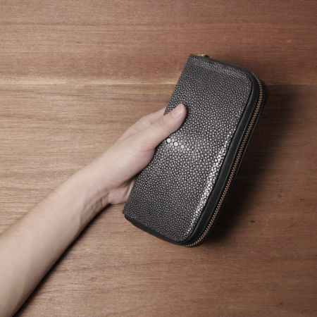 シンプル ファスナーウォレット スティングレー（エイ革