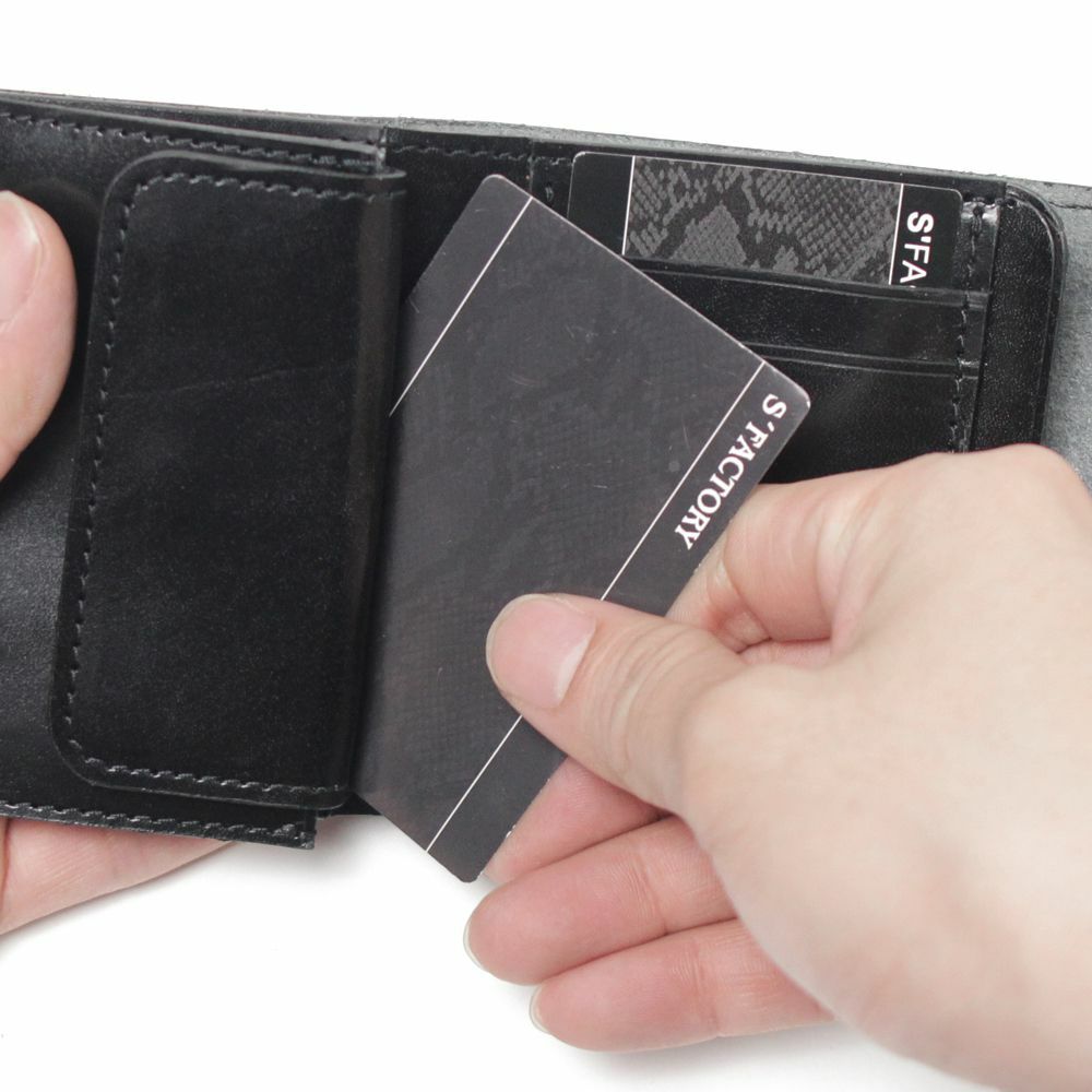 レザーブランドS'FACTORY「三つ折りミニウォレット シャーク（サメ革）」商品画像