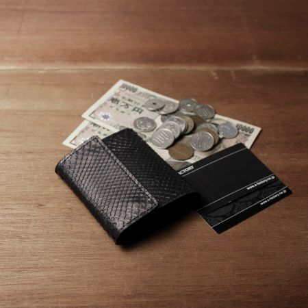 ハイブランド 三つ折り財布 ミニウォレット 並行輸入品 楽天市場】小銭が取り出しやすい三つ折りミニウォレット