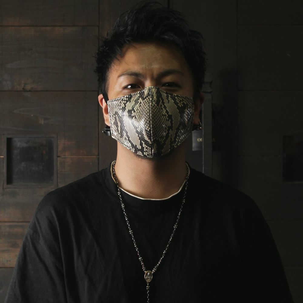 レザーブランドS'FACTORY「レザーカラスマスク パイソン」商品画像