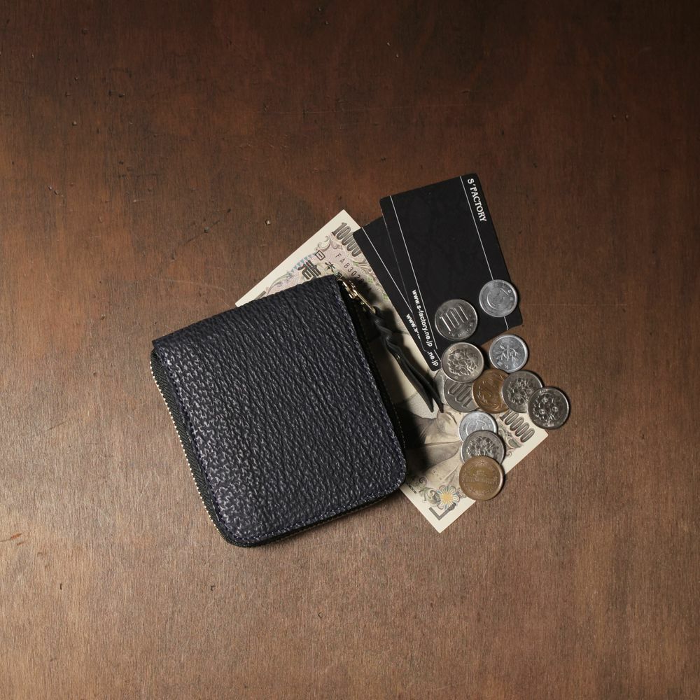 レザーブランドS'FACTORY「スリムファスナー ショート ウォレット シャーク ネイビー（サメ革）」商品画像