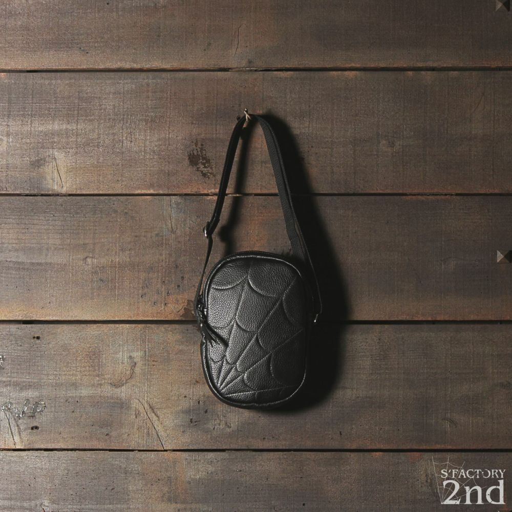 ショルダーポーチバッグ ブラック カウレザー（牛革）