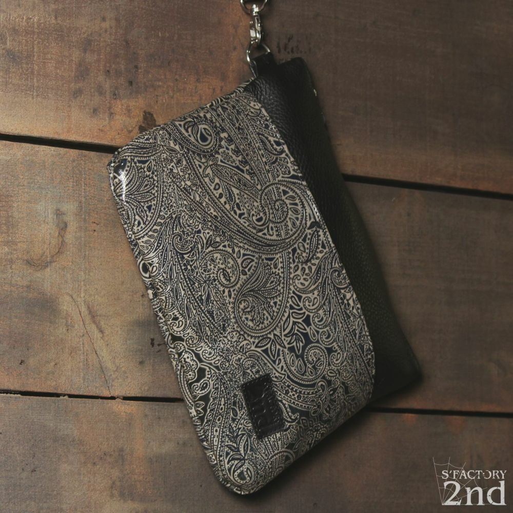 クラッチバッグ ブラックベージュ ペイズリー柄 カウレザー（牛革）